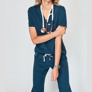 Figs Yola Skinny Scrub Pants